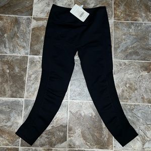 NWT Fabletics leggings size M